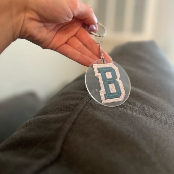 B- Handmade Acrylic Keychain - Picture 2 of 3